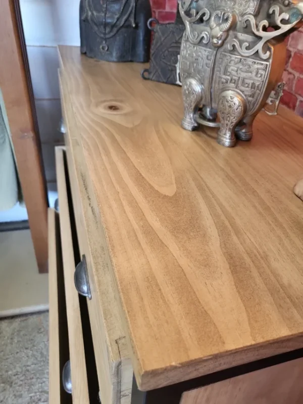 Consola madera estilo industrial